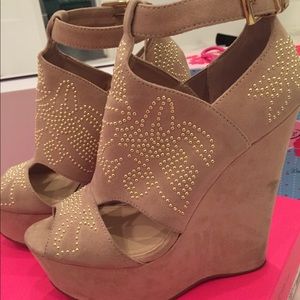 Betsey Johnson Laney Blush Suede Platform Wedge